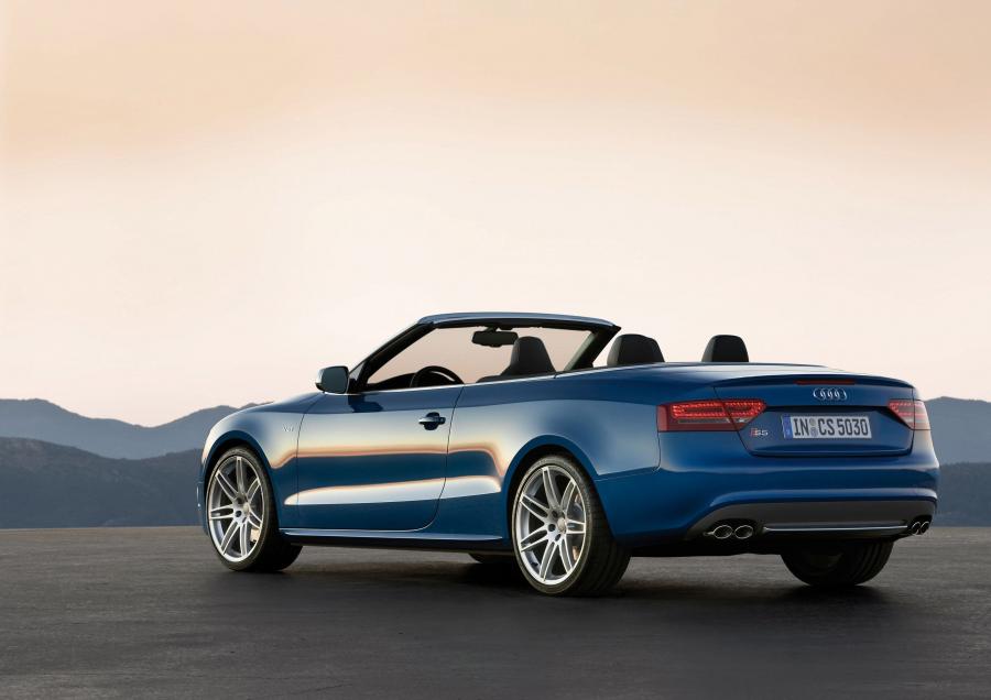  Audi S5 Cabriolet 2009 года  (фото 7 из 56)